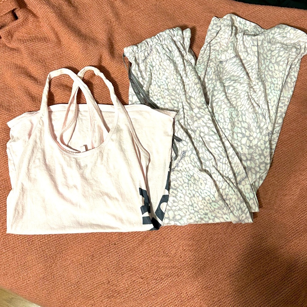 Victoria’s Secret Angel sleep set